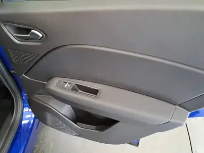 Photo 22 Renault Captur  E-Tech 145 - 21