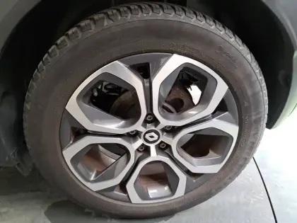 Photo 17 Renault Captur  E-Tech 145 - 21