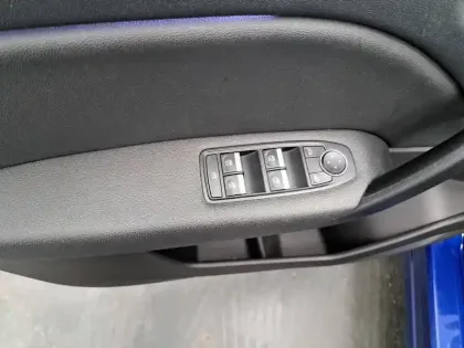 Photo 26 Renault Captur  E-Tech 145 - 21