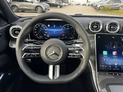 Photo 12 Mercedes Classe C  220 d 9G-Tronic