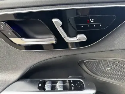 Photo 11 Mercedes Classe C  220 d 9G-Tronic