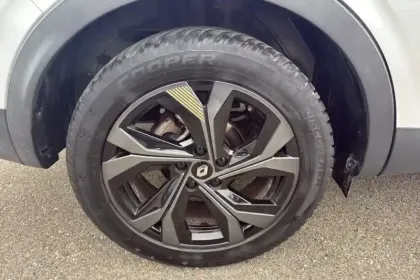 Photo 10 Renault Arkana  E-Tech hybride 145 - 22