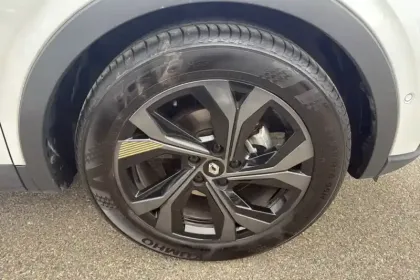 Photo 11 Renault Arkana  E-Tech hybride 145 - 22