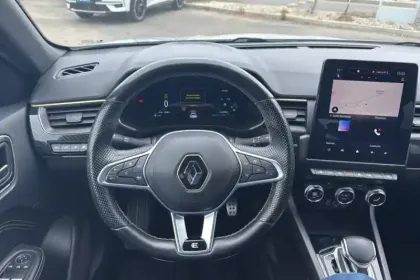 Photo 16 Renault Arkana  E-Tech hybride 145 - 22