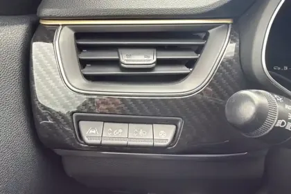 Photo 27 Renault Arkana  E-Tech hybride 145 - 22