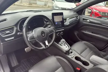 Photo 15 Renault Arkana  E-Tech hybride 145 - 22