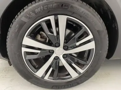 Photo 16 Peugeot 3008  Hybrid 225 e-EAT8