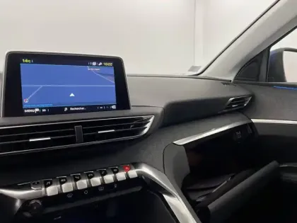 Photo 27 Peugeot 3008  Hybrid 225 e-EAT8