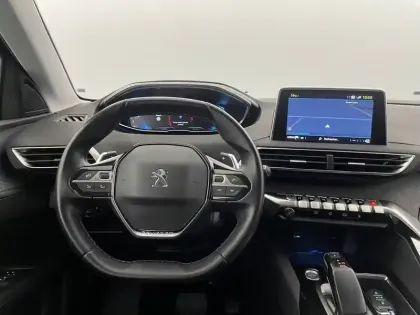 Photo 21 Peugeot 3008  Hybrid 225 e-EAT8