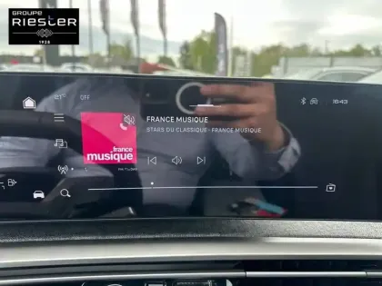 Photo 22 Peugeot 5008  Hybrid 145 ch e-DCS6