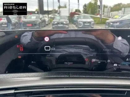 Photo 9 Peugeot 5008  Hybrid 145 ch e-DCS6