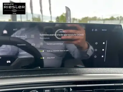 Photo 26 Peugeot 5008  Hybrid 145 ch e-DCS6