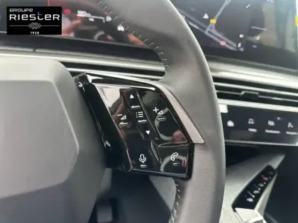 Photo 19 Peugeot 5008  Hybrid 145 ch e-DCS6