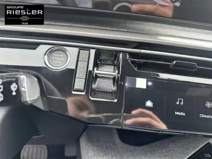 Photo 13 Peugeot 5008  Hybrid 145 ch e-DCS6