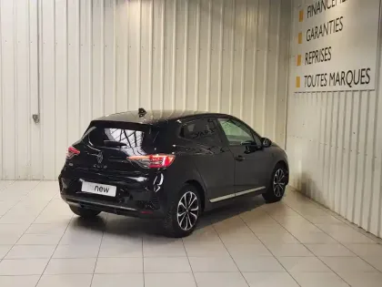 Photo 12 Renault Clio  E-Tech full hybrid 145