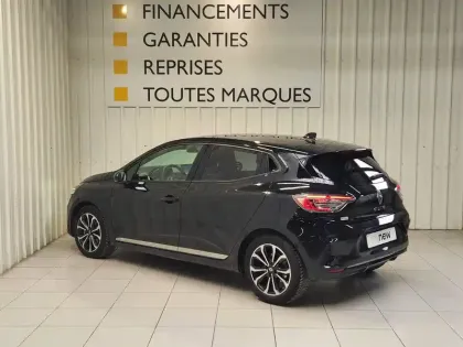 Photo 11 Renault Clio  E-Tech full hybrid 145