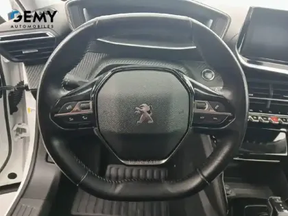 Photo 12 Peugeot 2008  Moteur électrique 136 ch