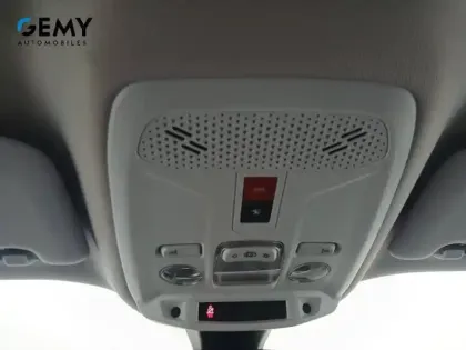 Photo 16 Peugeot 2008  Moteur électrique 136 ch