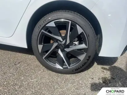 Photo 10 Peugeot 308  BlueHDi 130ch S&S EAT8