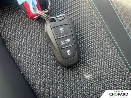 Photo 11 Peugeot 308  BlueHDi 130ch S&S EAT8