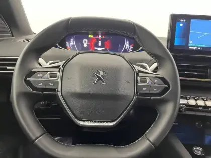 Photo 19 Peugeot 3008  PureTech 130ch S&S EAT8