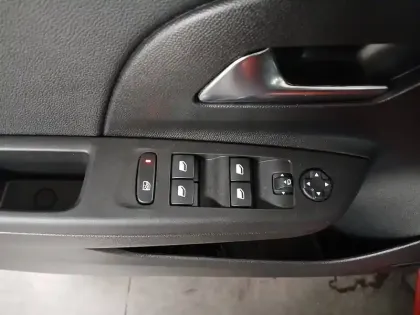 Photo 26 Opel Corsa  1.2 Turbo Hybrid 100 ch e-DCT6