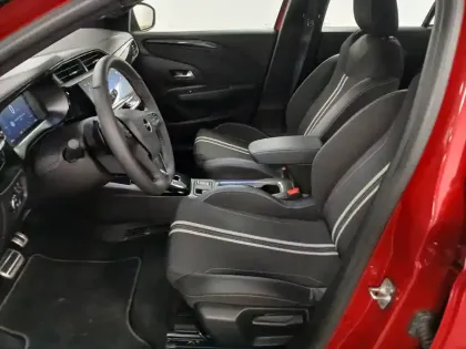 Photo 8 Opel Corsa  1.2 Turbo Hybrid 100 ch e-DCT6