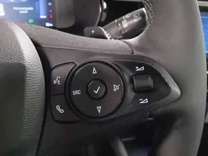 Photo 21 Opel Corsa  1.2 Turbo Hybrid 100 ch e-DCT6