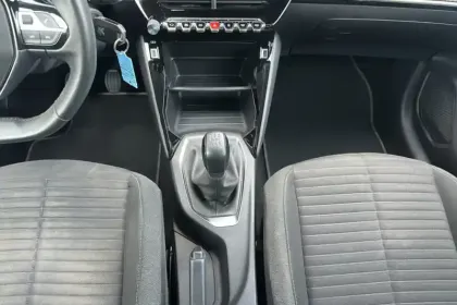 Photo 19 Peugeot 208  PureTech 75 S&S BVM5