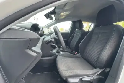 Photo 8 Peugeot 208  PureTech 75 S&S BVM5