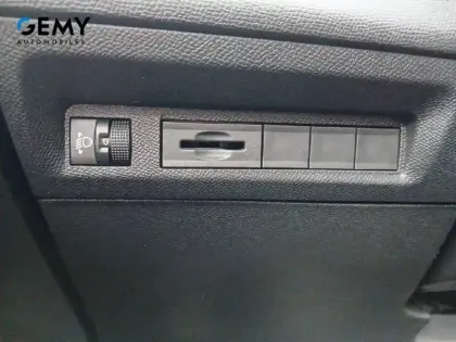 Photo 47 Peugeot 308  SW PureTech 130ch S&S EAT8