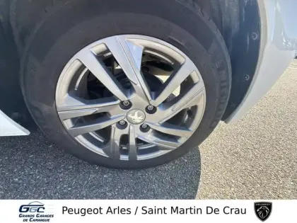 Photo 11 Peugeot 208  PureTech 100 S&S BVM6