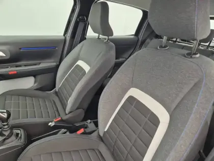 Photo 8 Citroën C3  Turbo 100 ch Manuelle