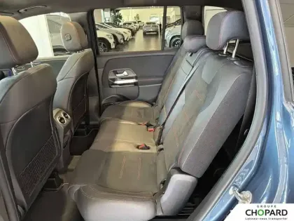 Photo 17 Mercedes GLB  200 d 8G-DCT