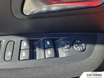 Photo 23 Peugeot 208  PureTech 75 S&S BVM5