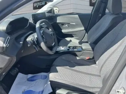 Photo 8 Peugeot 208  Hybrid 100 e-DCS6