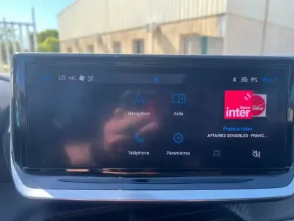 Photo 14 Peugeot 208  Hybrid 100 e-DCS6