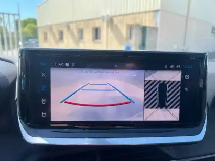 Photo 16 Peugeot 208  Hybrid 100 e-DCS6