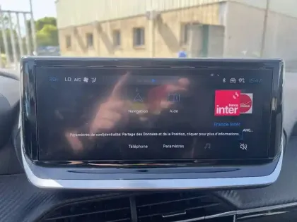 Photo 12 Peugeot 208  Hybrid 100 e-DCS6