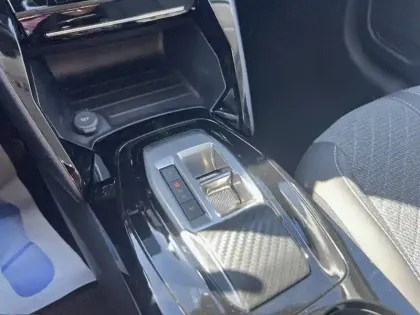 Photo 17 Peugeot 208  Hybrid 100 e-DCS6