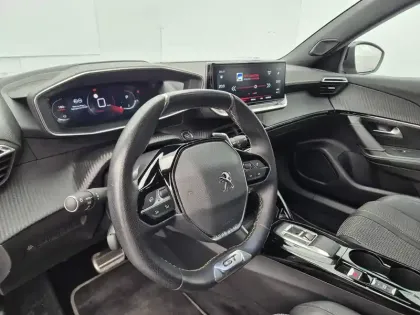 Photo 11 Peugeot 2008  PureTech 130 S&S EAT8