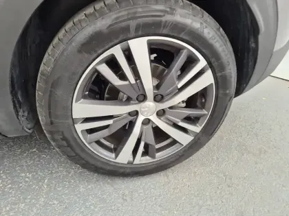 Photo 10 Peugeot 3008  Hybrid 225 e-EAT8