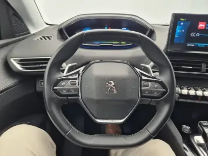 Photo 15 Peugeot 3008  Hybrid 225 e-EAT8