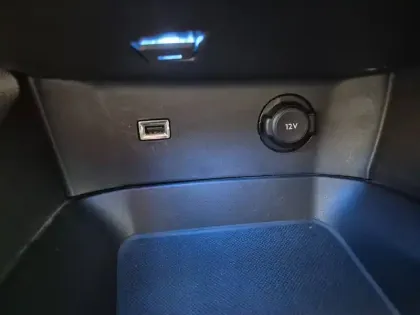 Photo 13 Peugeot 3008  Hybrid 225 e-EAT8