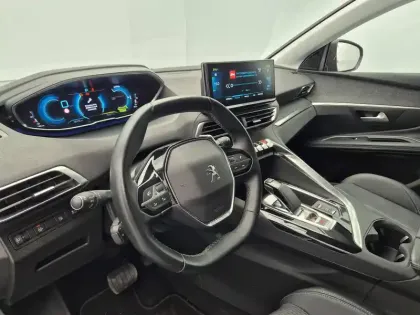 Photo 11 Peugeot 3008  Hybrid 225 e-EAT8