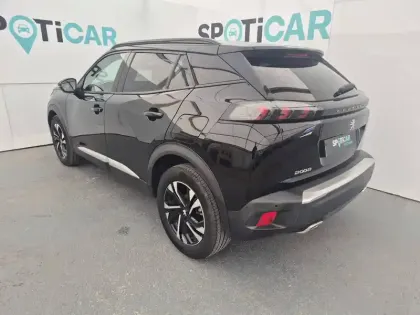 Photo 6 Peugeot 2008  PureTech 130 S&S EAT8