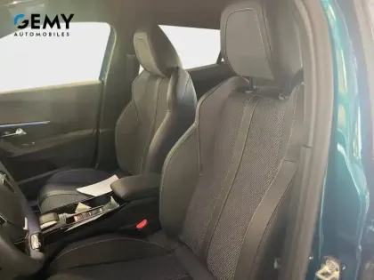 Photo 8 Peugeot 2008  Hybrid 145 e-DCS6