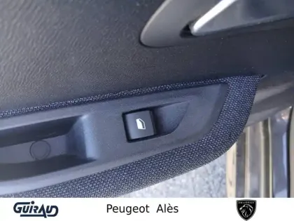 Photo 13 Peugeot 208  BlueHDi 100 S&S BVM6