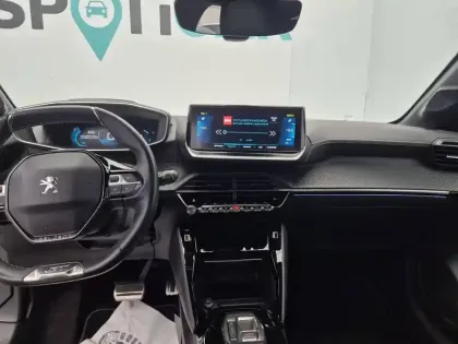 Photo 7 Peugeot 208  Electrique 50 kWh 136ch