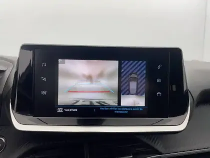 Photo 26 Peugeot 208  Electrique 50 kWh 136ch